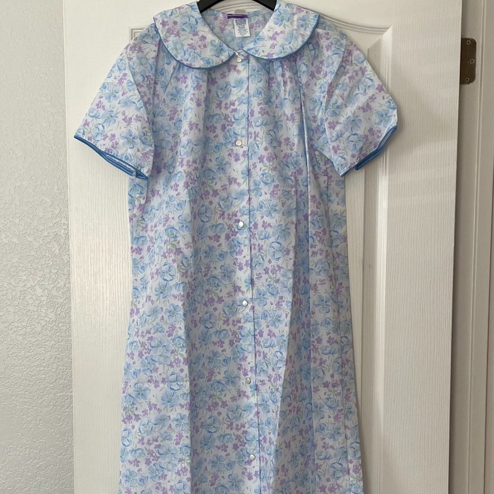 NWT Vintage Floral House Dress Made in USA  - M
